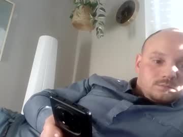 Secretcplg April 01, 2026 Chaturbate stream image