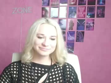 Moonsusanna April 01, 2026 Chaturbate stream image