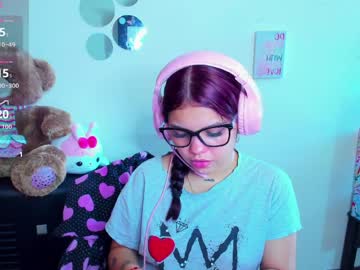 Emma_Boo_ April 01, 2026 Chaturbate stream image