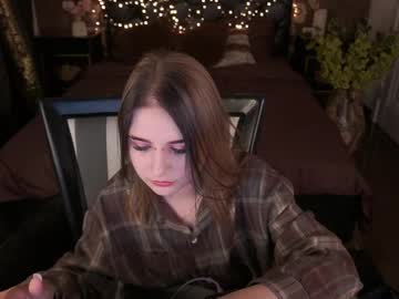 Wowmonkey April 01, 2026 Chaturbate stream image