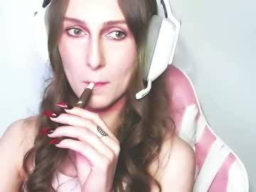 Loravinaa April 02, 2026 Chaturbate stream image