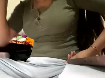 Parneetu_642 April 02, 2026 Chaturbate stream image