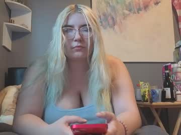 Selenebaby April 02, 2026 Chaturbate stream image