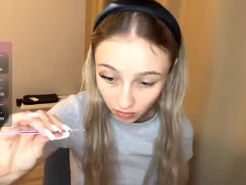 Seasonhamiss April 02, 2026 Chaturbate stream image