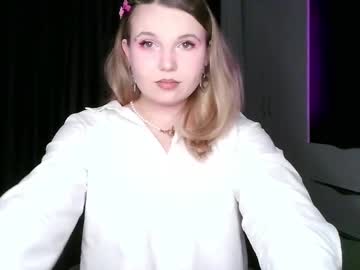Emyelle April 02, 2026 Chaturbate stream image
