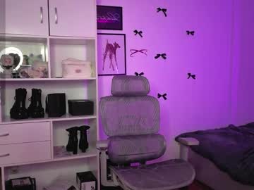 Evajevylove April 02, 2026 Chaturbate stream image