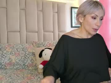 Samanthaxmami stream photo from April 02, 2026