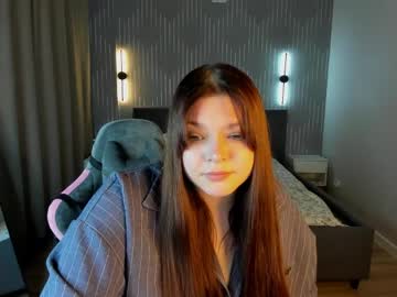 Evelyne_Loo April 03, 2026 Chaturbate stream image