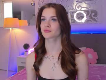 Luisaclover April 03, 2026 Chaturbate stream image