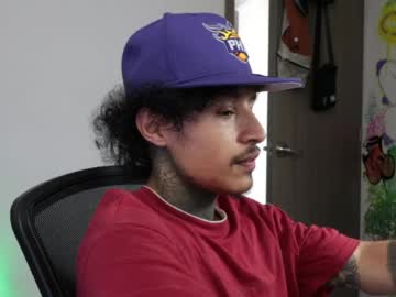 Trieone stream photo from April 03, 2026