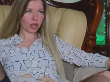 Lunarishi April 04, 2026 Chaturbate stream image