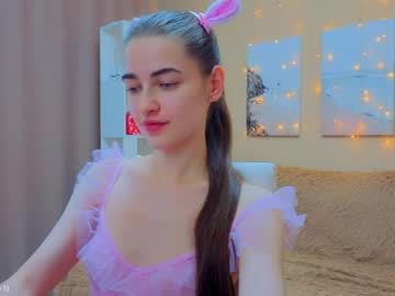 Vikiberry April 04, 2026 Chaturbate stream image