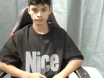 Itzme_John April 04, 2026 Chaturbate stream image
