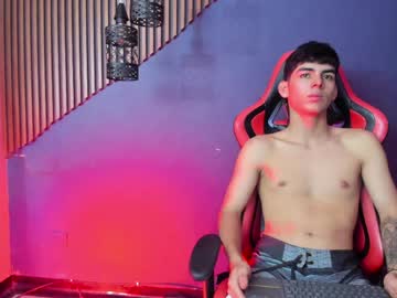 Mikefoox April 04, 2026 Chaturbate stream image