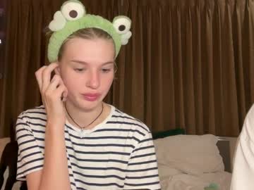 Pussymoneywet April 04, 2026 Chaturbate stream image