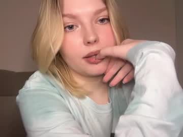 Opheliaritz April 04, 2026 Chaturbate stream image