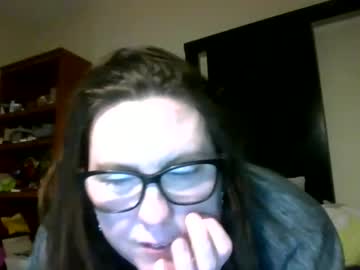 Fuzzypeaches87 April 05, 2026 Chaturbate stream image