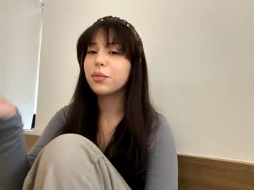 Linseytuerk April 05, 2026 Chaturbate stream image