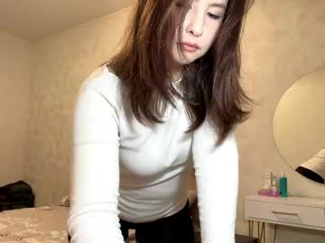 Capricenichlos April 05, 2026 Chaturbate stream image