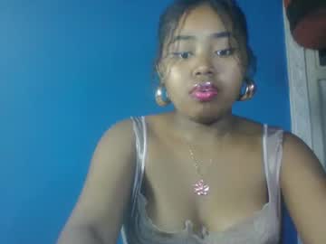 Saniazzhh April 05, 2026 Chaturbate stream image