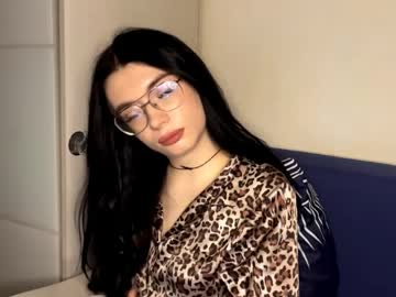 Mereditheurich April 06, 2026 Chaturbate stream image