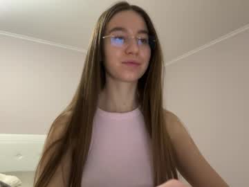 Emberfamn April 06, 2026 Chaturbate stream image