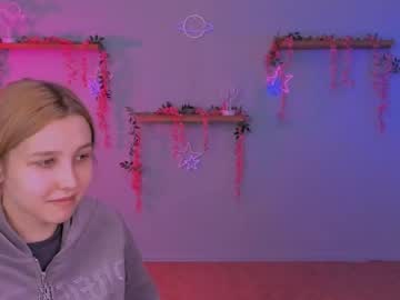 Ayla_Wave April 07, 2026 Chaturbate stream image