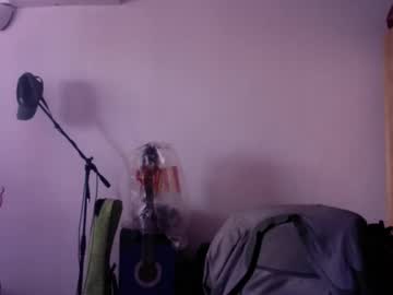 Redbonezzzz April 07, 2026 Chaturbate stream image