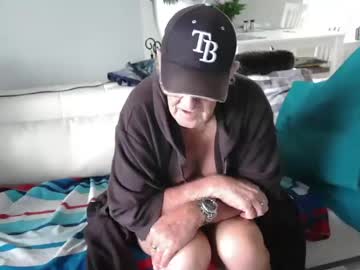 Smallpenisbigtongue April 07, 2026 Chaturbate stream image