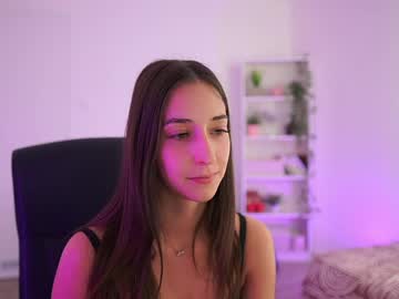 Crystalbrunette18 April 07, 2026 Chaturbate stream image