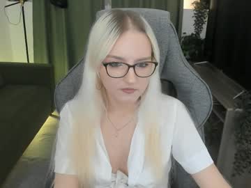 Violamore April 07, 2026 Chaturbate stream image