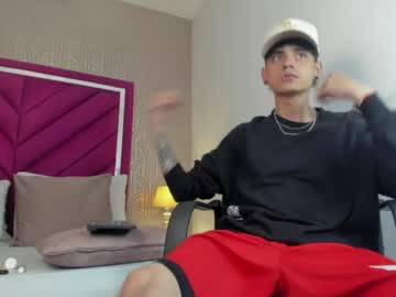 Dominic_Foox April 07, 2026 Chaturbate stream image