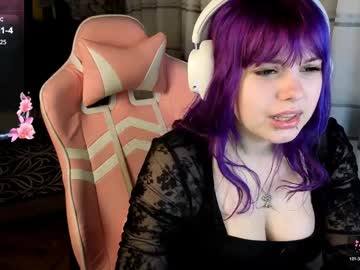 Lovelykristii April 07, 2026 Chaturbate stream image