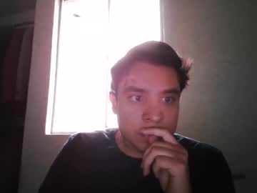 Albertoarenas16 April 07, 2026 Chaturbate stream image