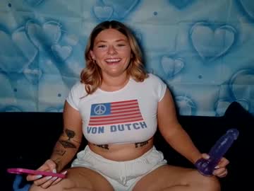 Blonderebelxoxo April 08, 2026 Chaturbate stream image
