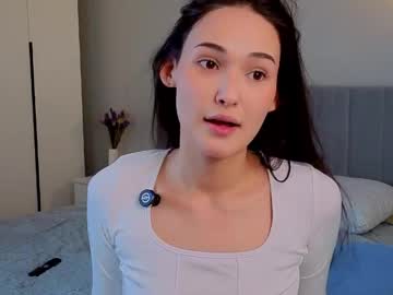 Yunauna April 08, 2026 Chaturbate stream image