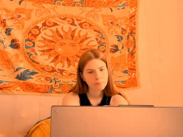 Aliceinredsquare_ April 08, 2026 Chaturbate stream image