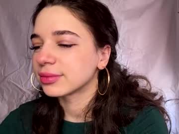 Nelliezhu April 08, 2026 Chaturbate stream image