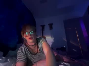 Mickisofine April 08, 2026 Chaturbate stream image