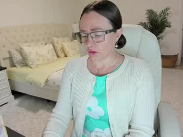 Vika7333 April 08, 2026 Chaturbate stream image