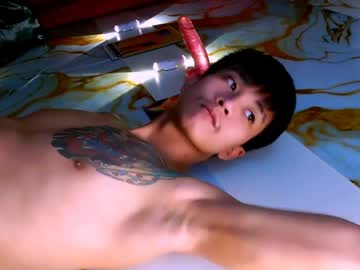 Tom_Hugecockloader April 08, 2026 Chaturbate stream image