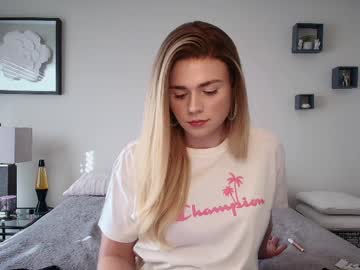 Buitifulblonde stream photo from April 08, 2026