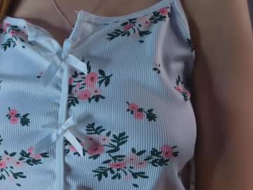 Llunacoom April 08, 2026 Chaturbate stream image