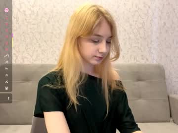 Tainastoa April 08, 2026 Chaturbate stream image