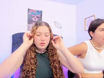 Zoe_And_Valeria April 08, 2026 Chaturbate stream image