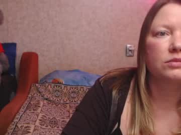 Jenny_Oliviawow April 08, 2026 Chaturbate stream image