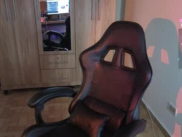 Lee_Moyalune April 08, 2026 Chaturbate stream image