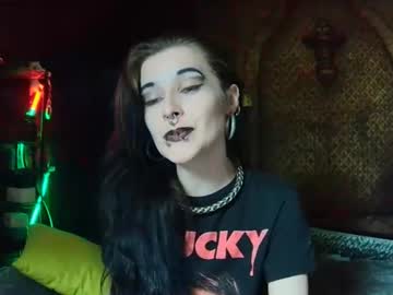 Seraphinmunster April 08, 2026 Chaturbate stream image