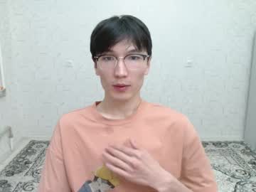Zengom April 09, 2026 Chaturbate stream image