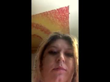 Queeeendeepthrot April 09, 2026 Chaturbate stream image